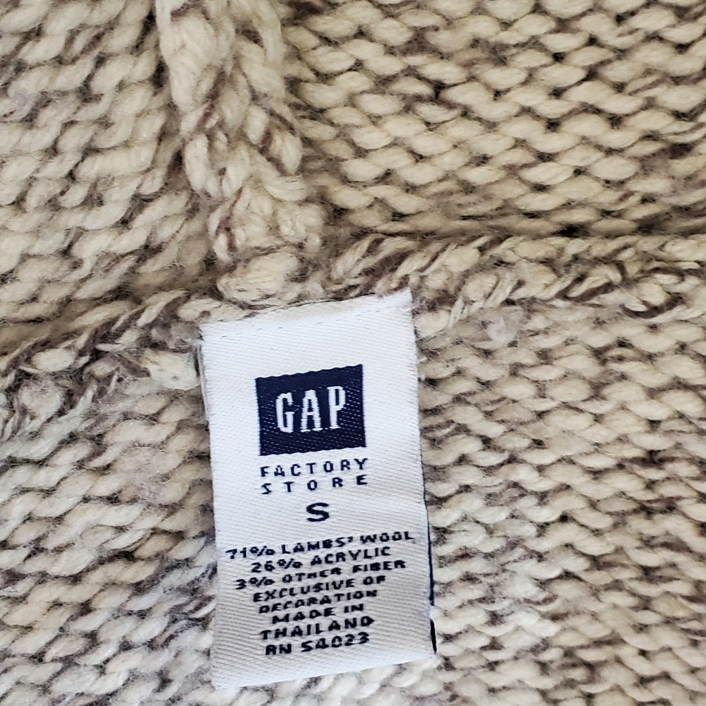 Gap Sweater, toggle hood
